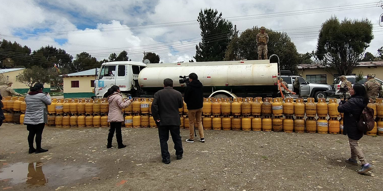 Garrafas de GLP incautadas al contrabando.