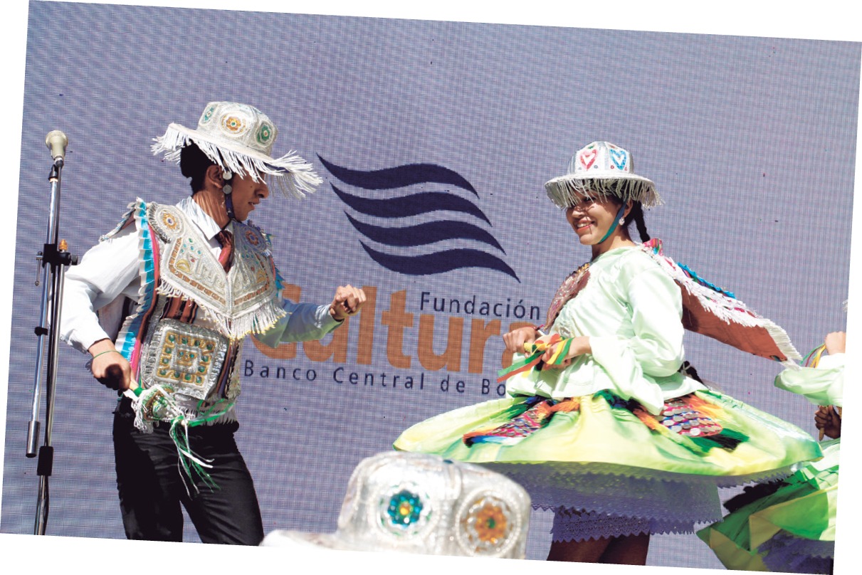 CronicasElAlto20043