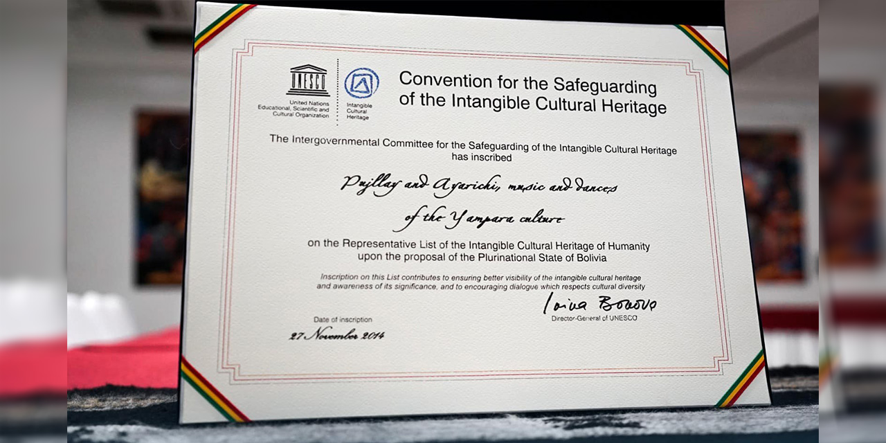 Gobierno entrega documento de la Unesco que reconoce el pujllay y ayarichi como patrimonio