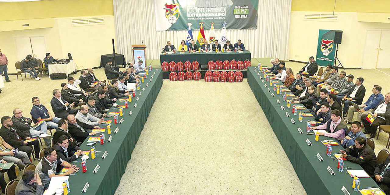 La dirigencia del fútbol boliviano eligió a Entel para retransmitir los partidos.