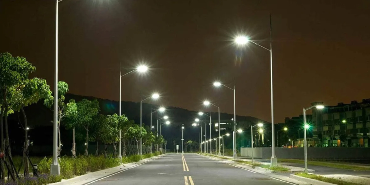 Un decreto autoriza el crédito de $us 30,2 millones para el cambio a luminarias LED