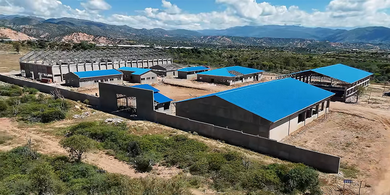 La Planta de Agroinsumos de Capinota beneficiará a 3.500 familias productoras