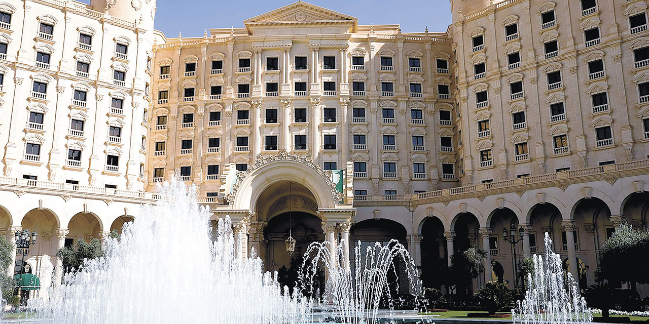  El hotel Ritz-Carlton en Riad, Arabia Saudí, donde tienen lugar las conversaciones sobre la guerra de Ucrania.