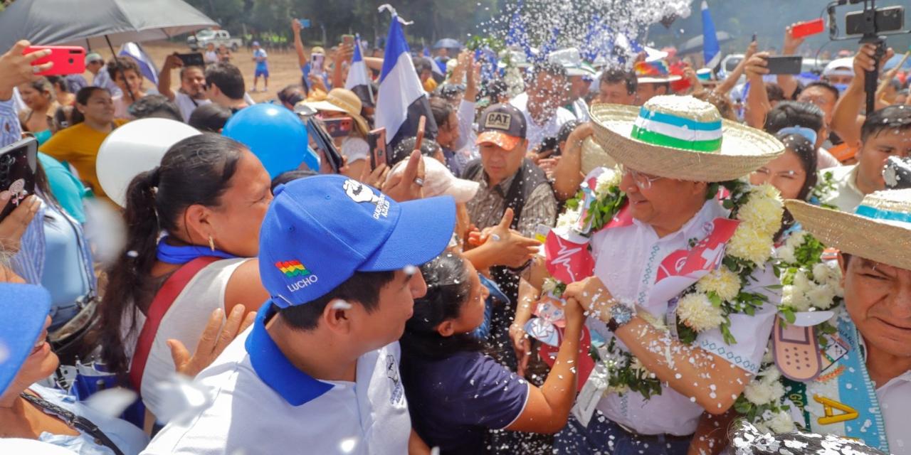 El presidente Luis Arce en el municipio cruceño de La Guardia.