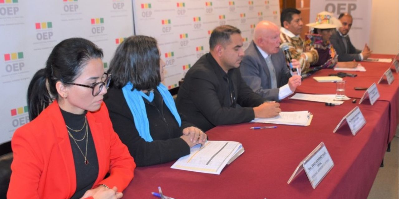 Sala Plena del TSE.