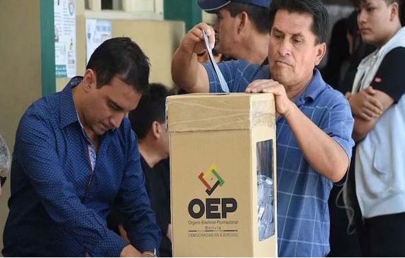 ULT VOTACION