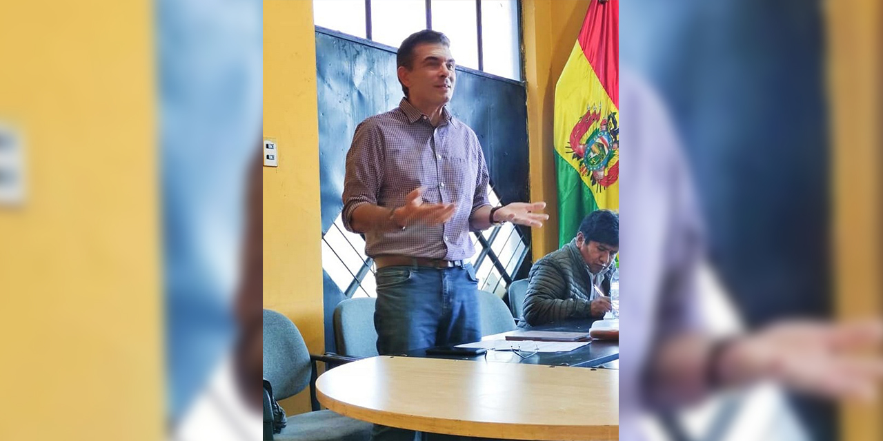 El actual senador por Tarija Rodrígo Paz Pereira.