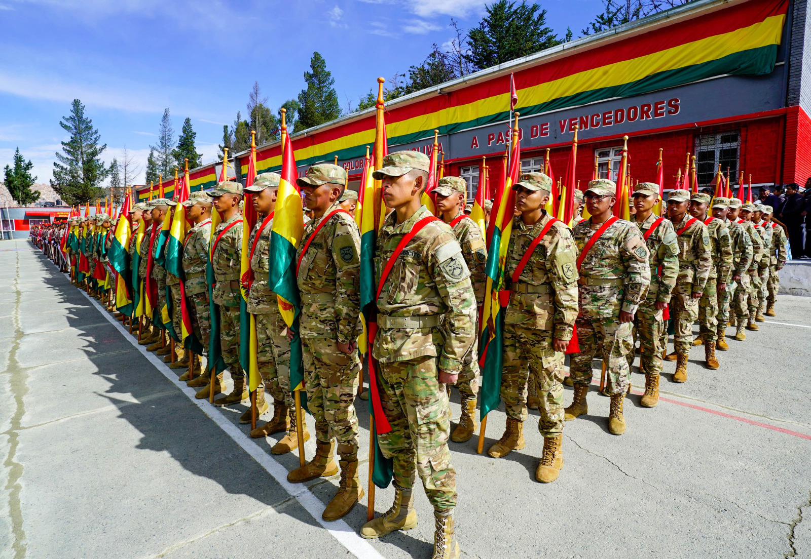 COLORADOS 270525