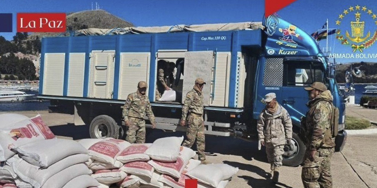 Decomiso de productos en la zona del lago Titicaca.