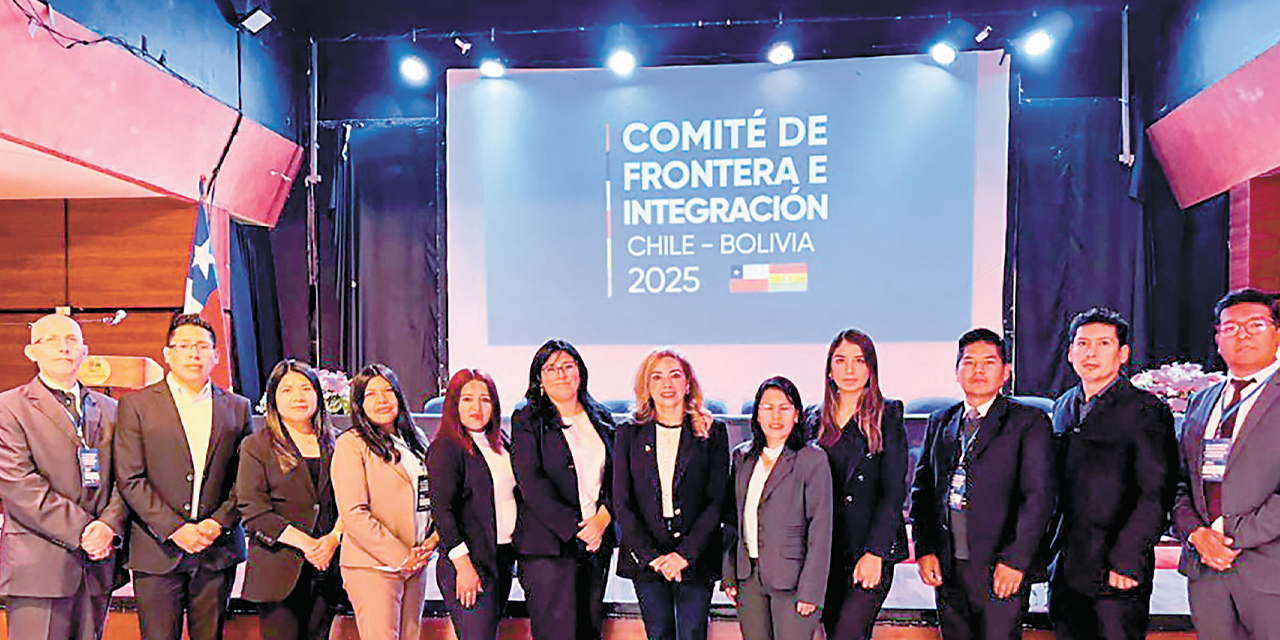 Encuentro sobre integración y fronteras entre Bolivia y Chile, en Arica.