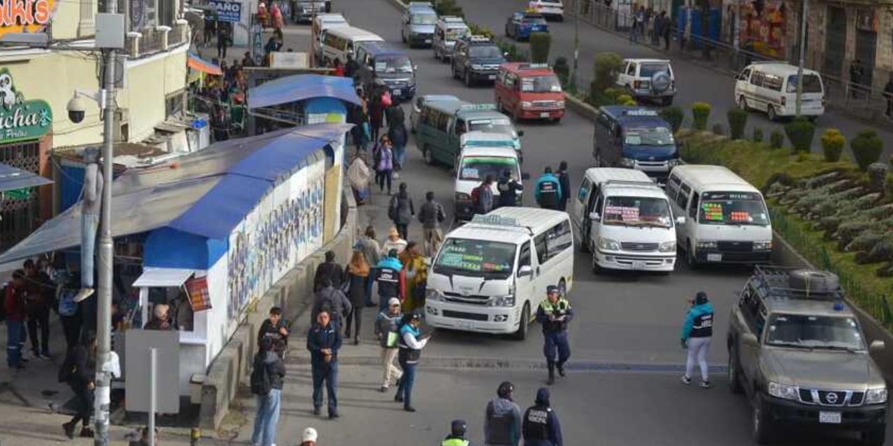 El bloqueo de las calles paceñas podría retomarse el lunes.