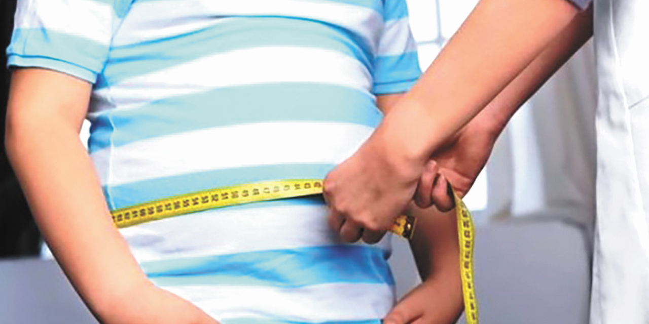 Autoridades en salud promueven la alimentación saludable.
