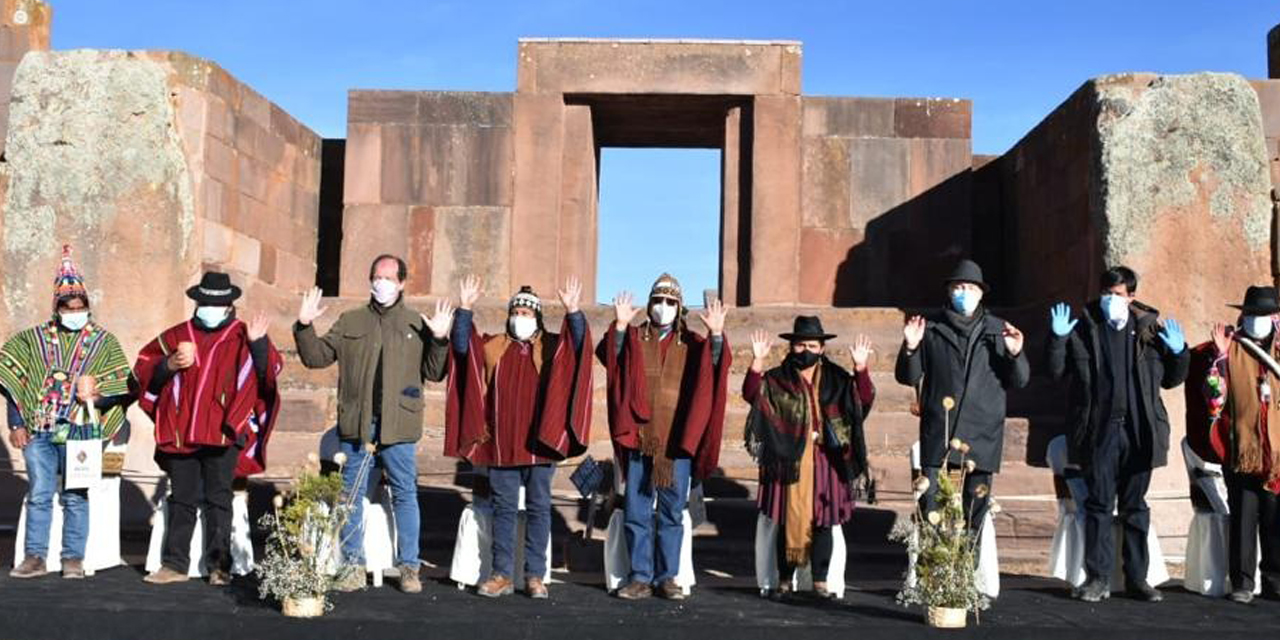 El presidente Luis Arce y el vicepresidente David Choquehuanca en Tiwanaku en junio de 2021.