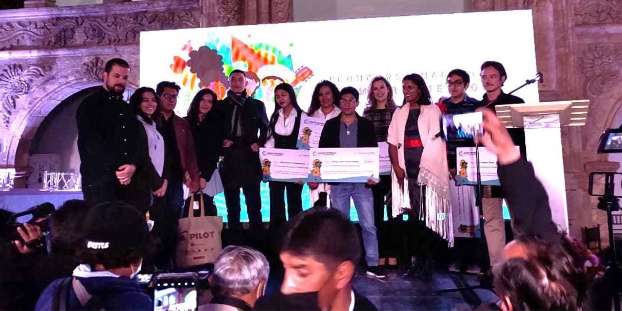 Banco Mundial en Bolivia premia a nueve ganadores del II concurso literario sobre el racismo