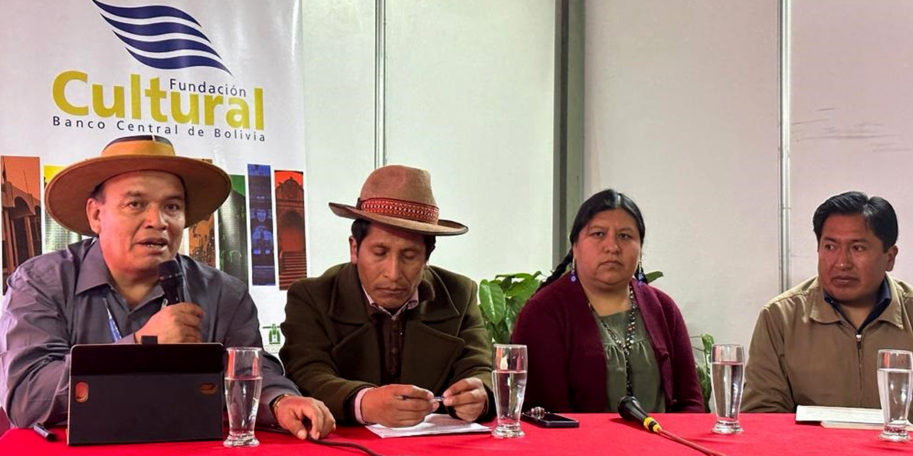 El conversatorio “Decenio de las lenguas indígenas”, de la FC-BCB.