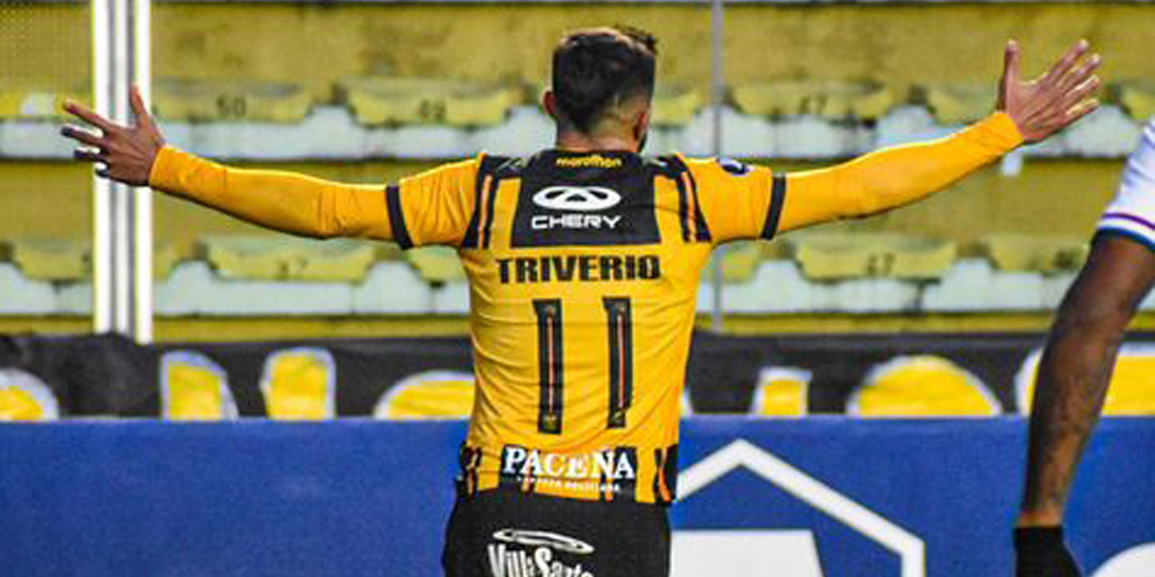 Enrique Triverio celebra su tanto. Foto: TheStrongest/Fb