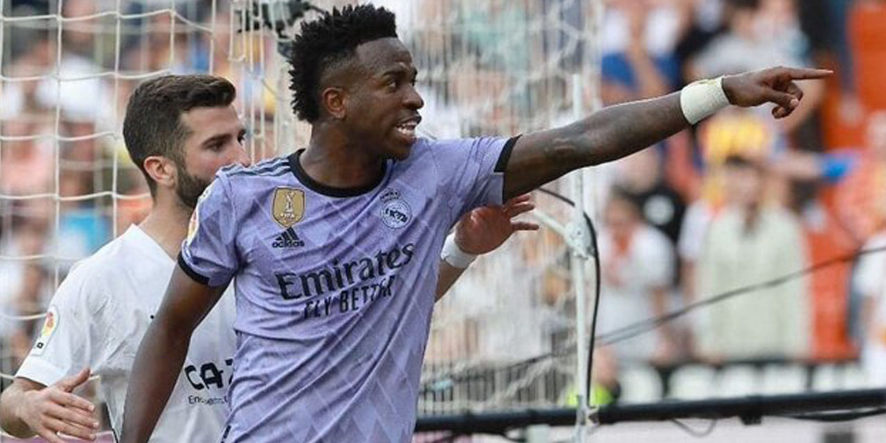El brasileño Vinicius Jr. señala a la barra del Valencia e identifica a un hincha que lo insultó.