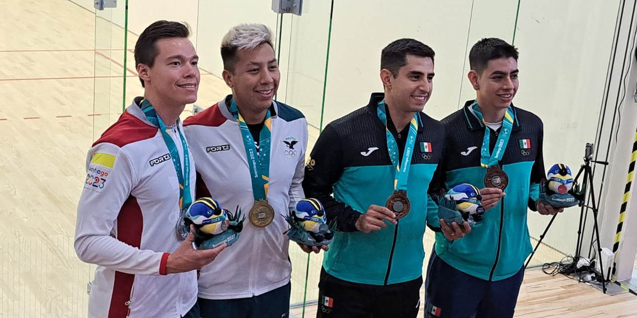 Carlos Keller y Conrrado Moscoso (de blanco) fueron los campeones de ráquetbol en los Panamericanos. | Foto: COB