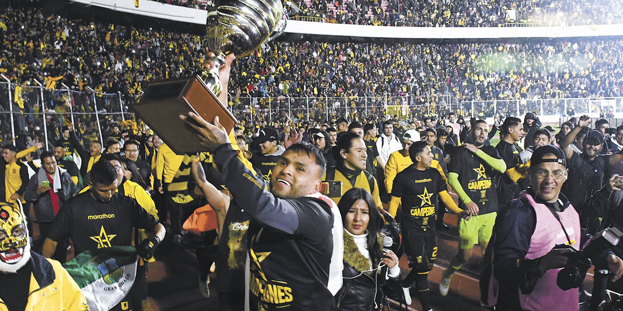 Con el Tigre campeón, la FBF privilegia el tema de los descensos. | Foto: APG