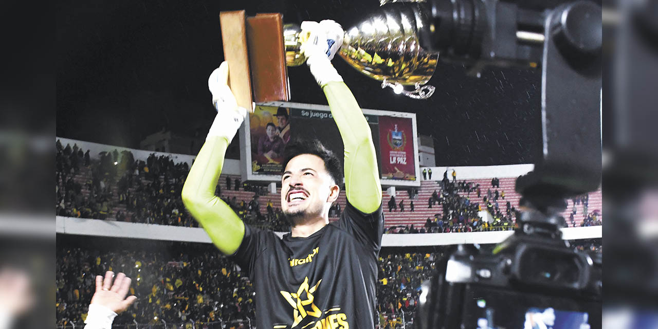 Guillermo Viscarra sería el primero en dejar el Tigre. | Foto: APG