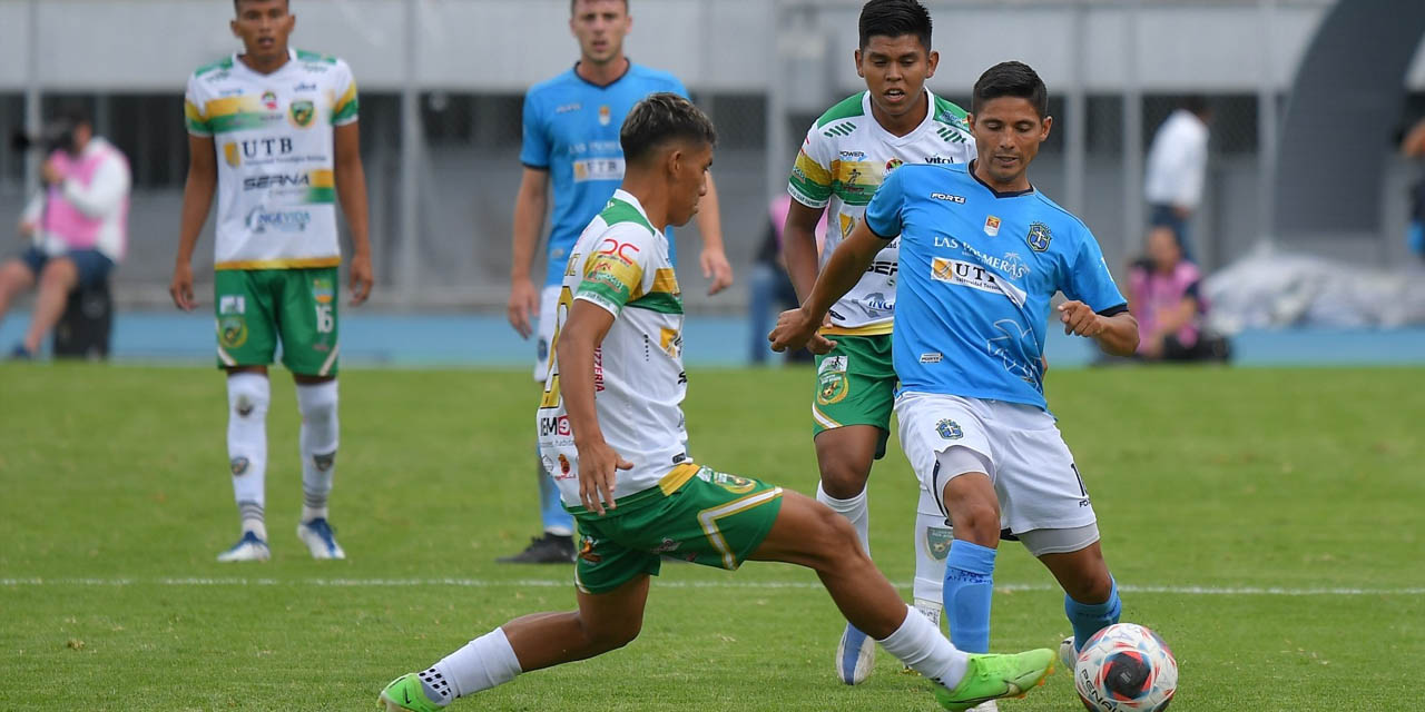 Los equipos de Libertad Gran Mamoré y San Antonio se volverán a enfrentar, pero esta vez en Trinidad, en la final de la Copa Simón Bolívar. | Foto: APG
