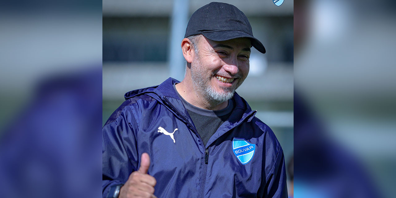 Flavio Robatto, técnico del equipo celeste. Foto: BOLÍVAR