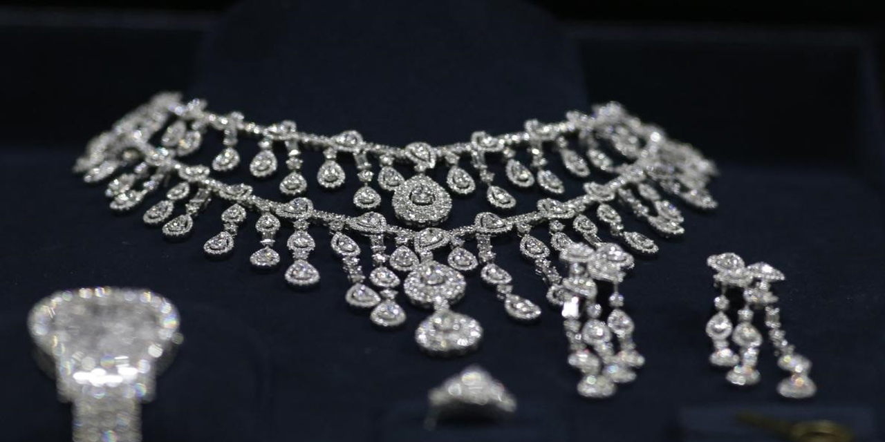 Las joyas que Jair Bolsonaro recibió de Arabia Saudita. (Foto: El Tiempo)