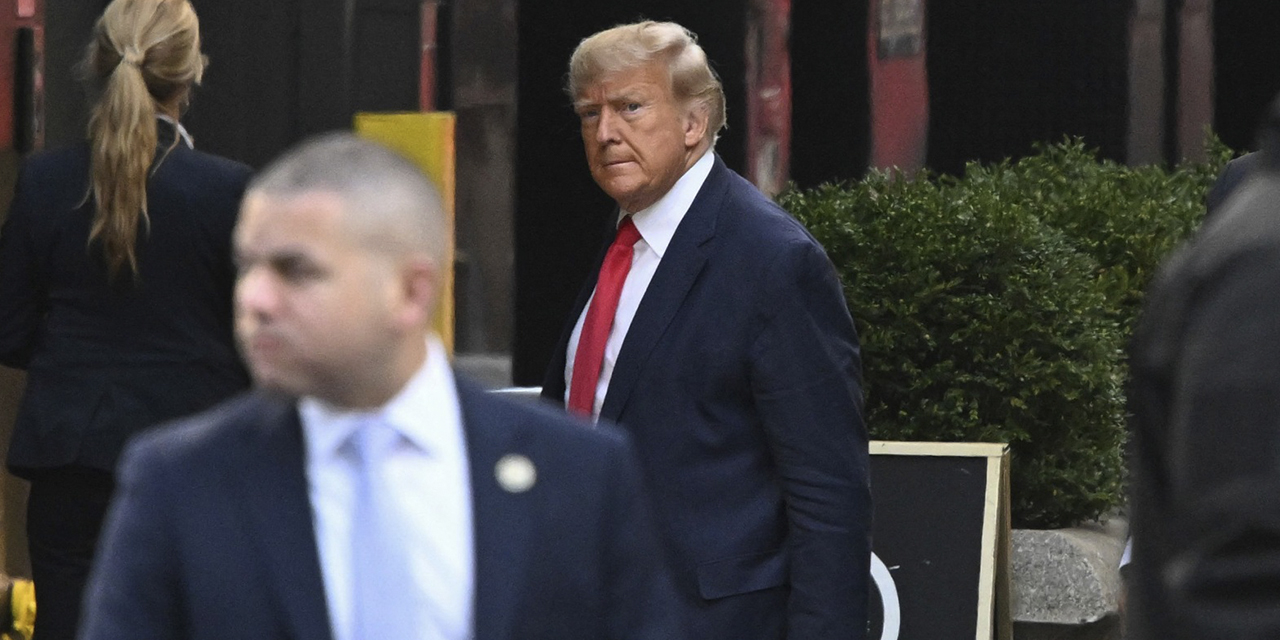 El expresidente Donald Trump llega a la Corte en Nueva York, EEUU, el 4 de abril de 2023. (Fo-to: El Mundo)