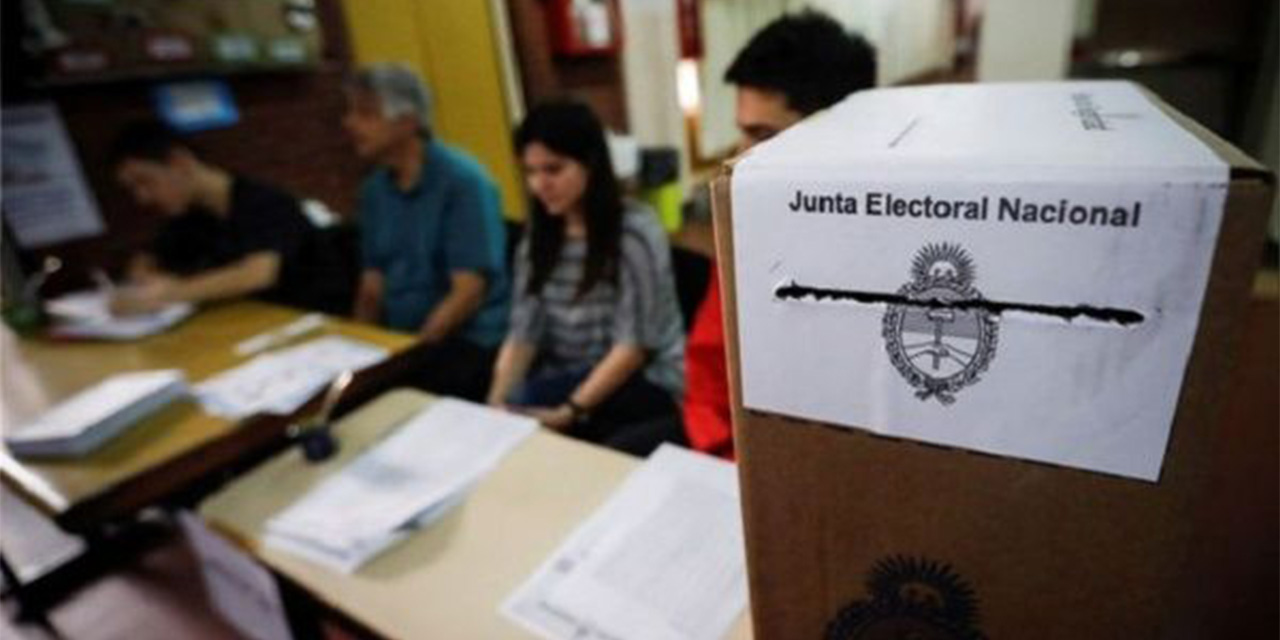 Tres provincias argentinas eligen a sus autoridades regionales