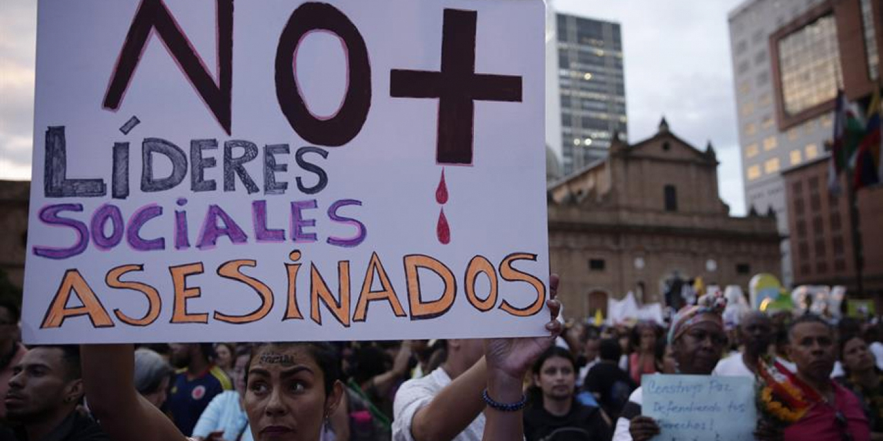 Manifestación en contra de los asesinatos de líderes sociales. (Foto: Telesur)