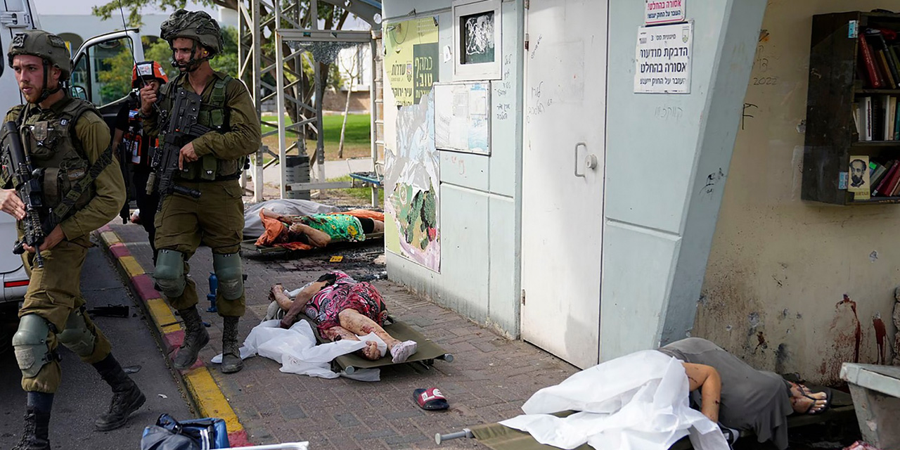 Servicios de emergencia israelíes informaron que más de una centena de personas murieron. Foto:  RT