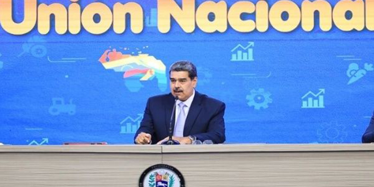 El presidente Nicolás Maduro se dirige a la población venezolana