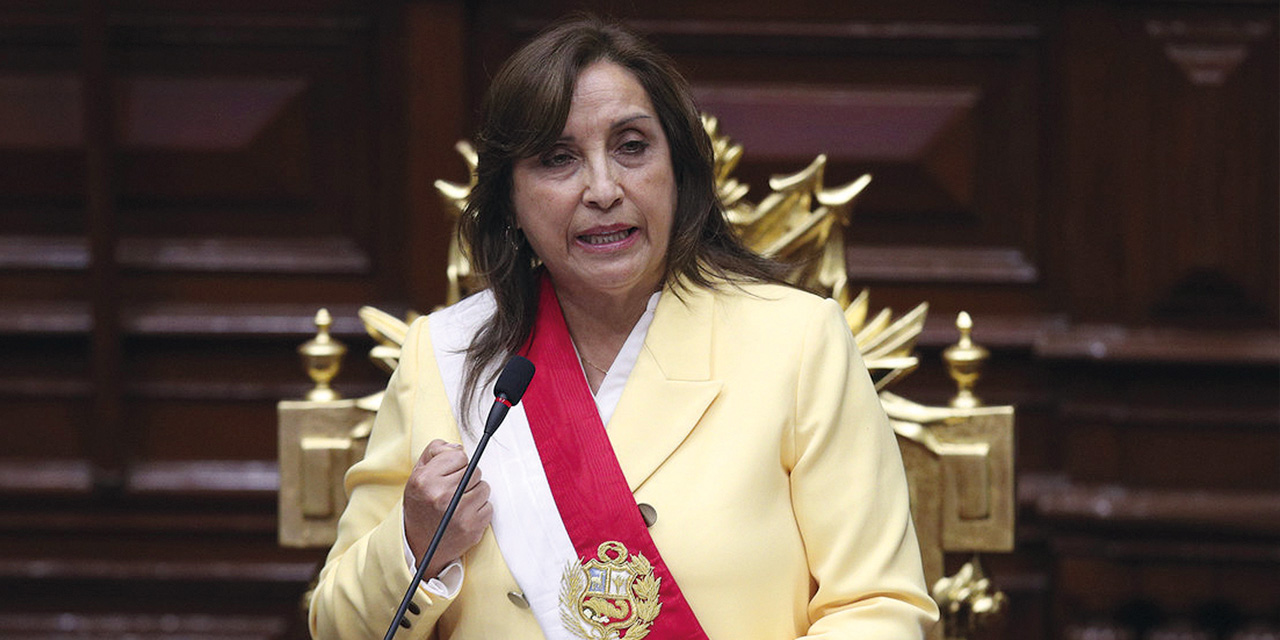 Dina Boluarte, actual presidenta designada de Perú. FOTO: RT