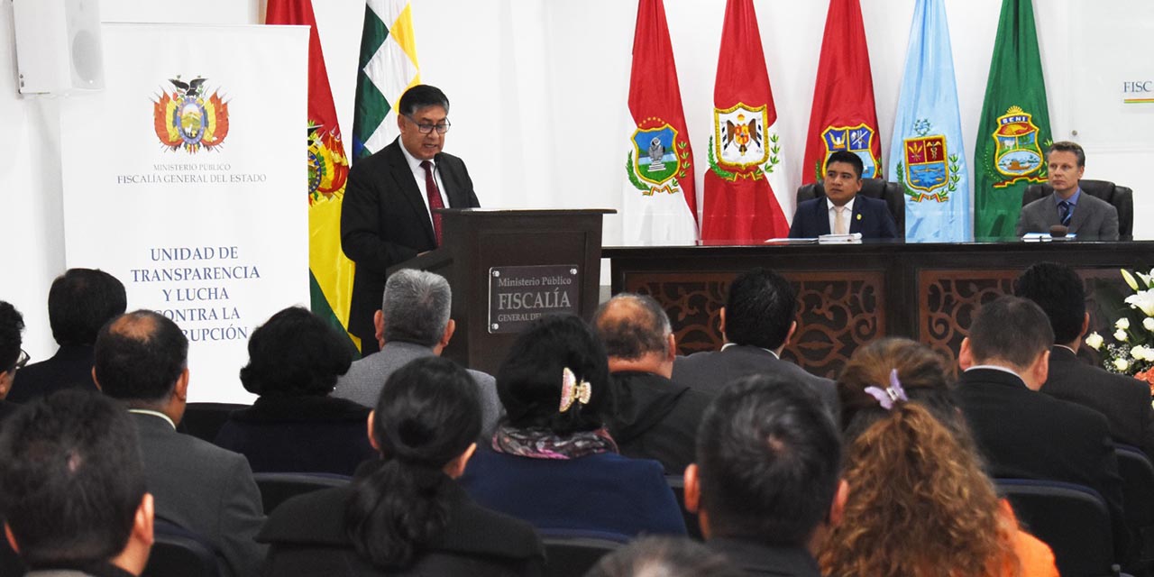 El fiscal general del Estado, Juan Lanchipa, hizo el lanzamiento del nuevo sistema informático. | Foto: Fiscalía