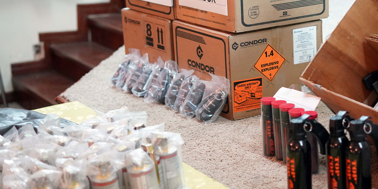 Gases lacrimógenos que fueron gestionados en Ecuador. (Foto: Archivo)