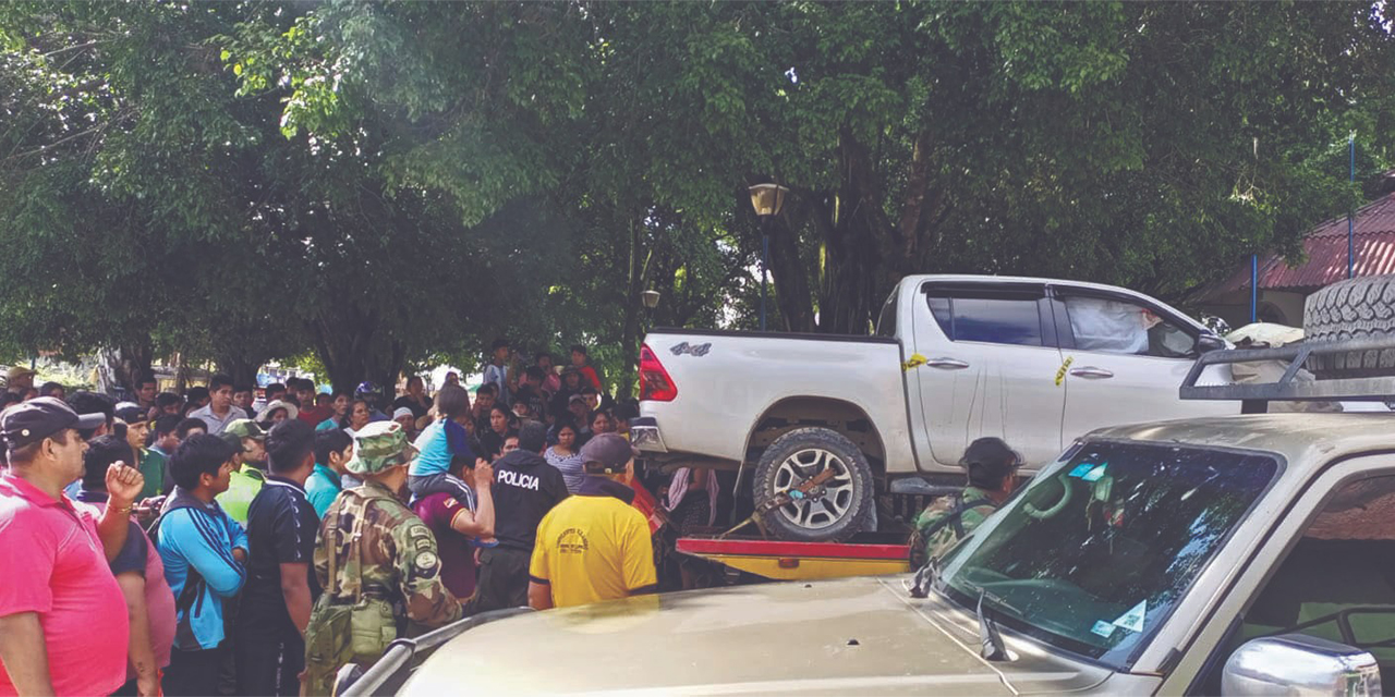 La camioneta que ocasionó el accidente de tránsito. (Foto: RRSS)