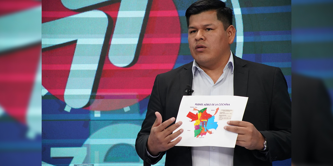 El viceministro de Sustancias Controladas, Jaime Mamani
