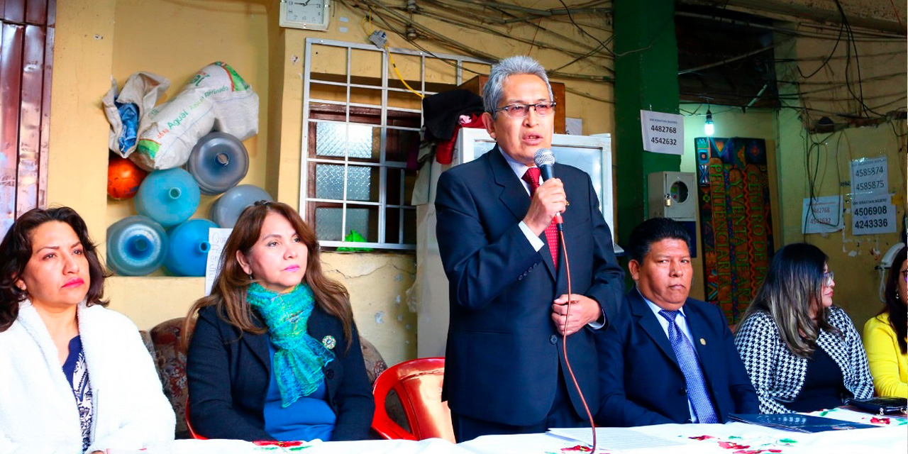 El magistrado por Cochabamba y decano del Tribunal Supremo de Justicia, Esteban Miranda. Foto:  TDJ de Cochabamba