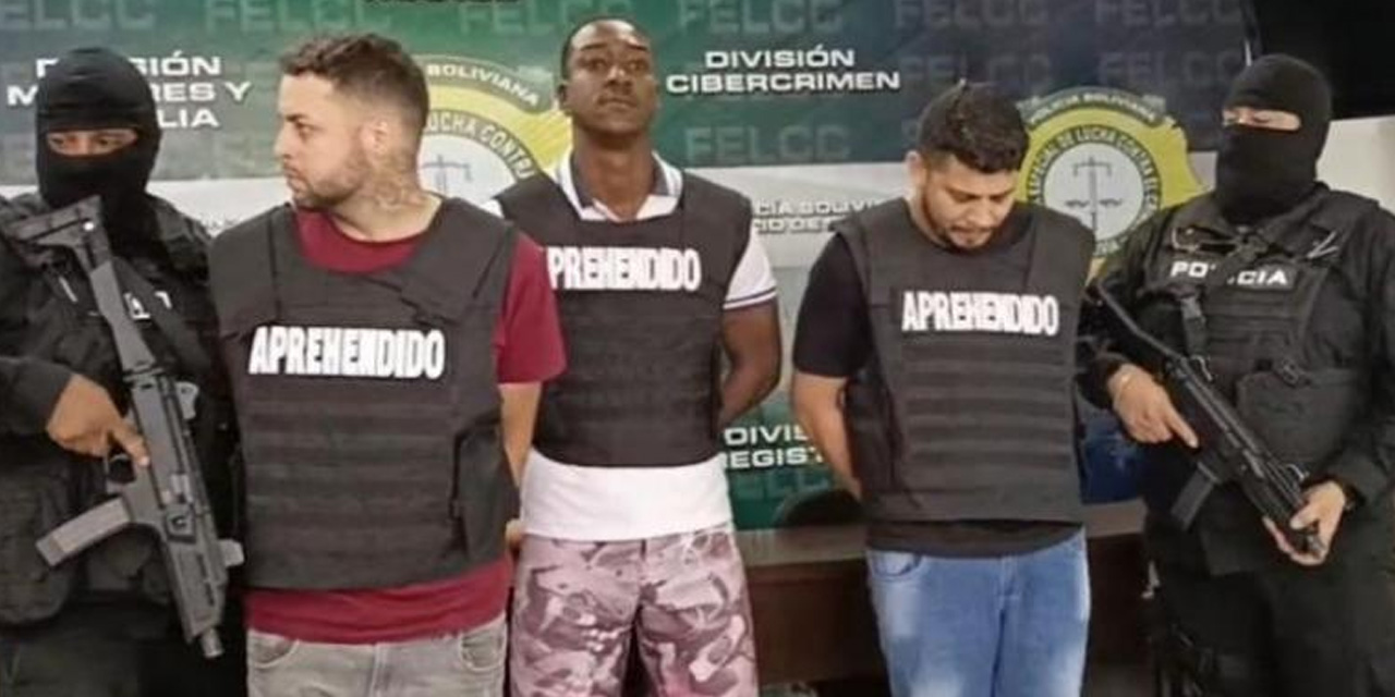 Los tres brasileños durante su presentación en Santa Cruz de la Sierra. | Foto: Ministerio de Gobierno