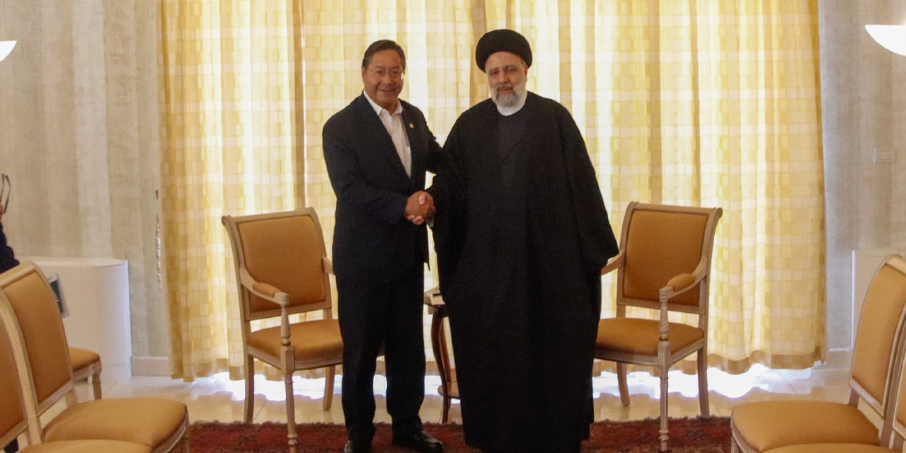 El presidente de Bolivia, Luis Arce, y su homólogo de Irán, Ebrahim Raisi. Foto: Comunicación Presidencial
