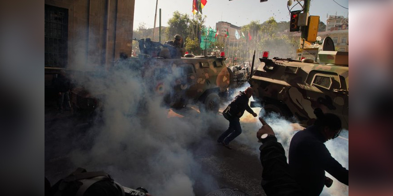 Toma de la Plaza Murillo. Foto: RRSS Comunicación del Estado Plurinacional