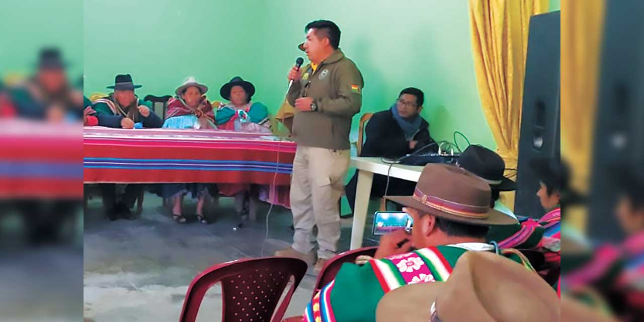Un efectivo policial durante el taller. Foto: VJIOC