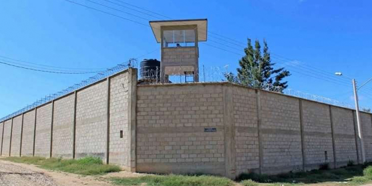 Fachada del penal de Morros Blancos, en la ciudad de Tarija. Foto: FGE