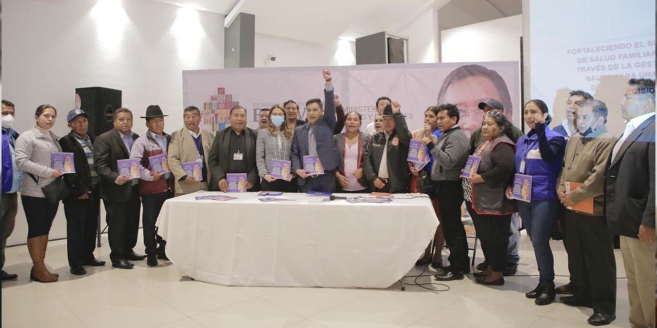 Salud analiza lineamientos de fortalecimiento de la política Safci y del SUS en Bolivia