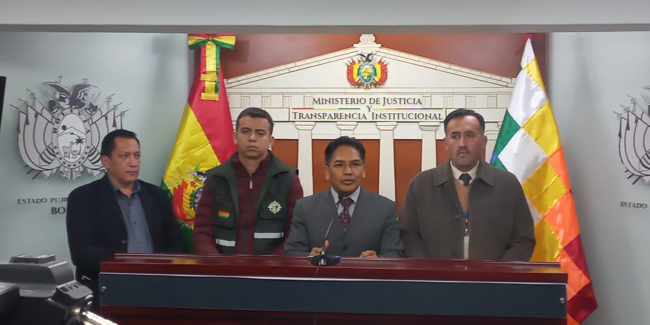 El viceministro de Defensa de los Derechos del Usuario y Consumidor, Jorge Silva. 