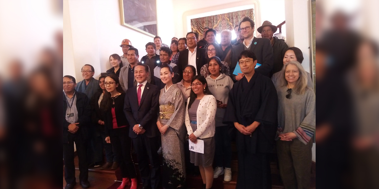 El embajador de Japón Hiroshi Onomura en un evento oficial. | Foto: ABI