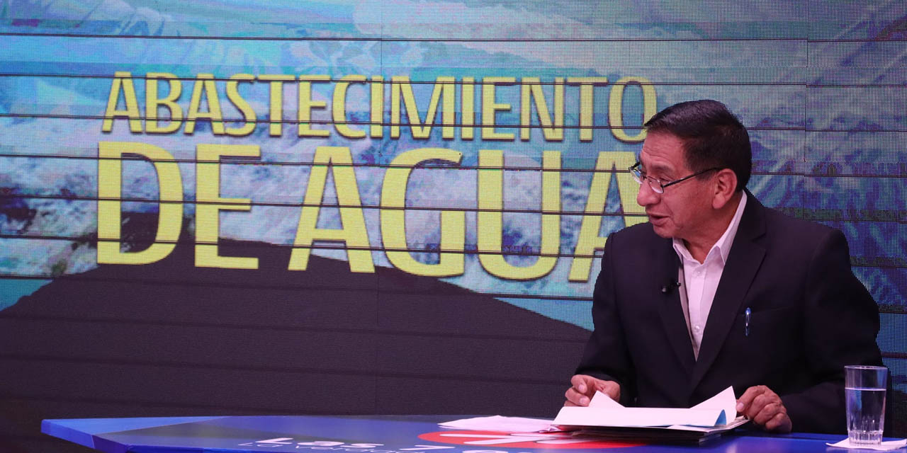 Ministro de Medio Ambiente y Agua. Foto: MMAyA