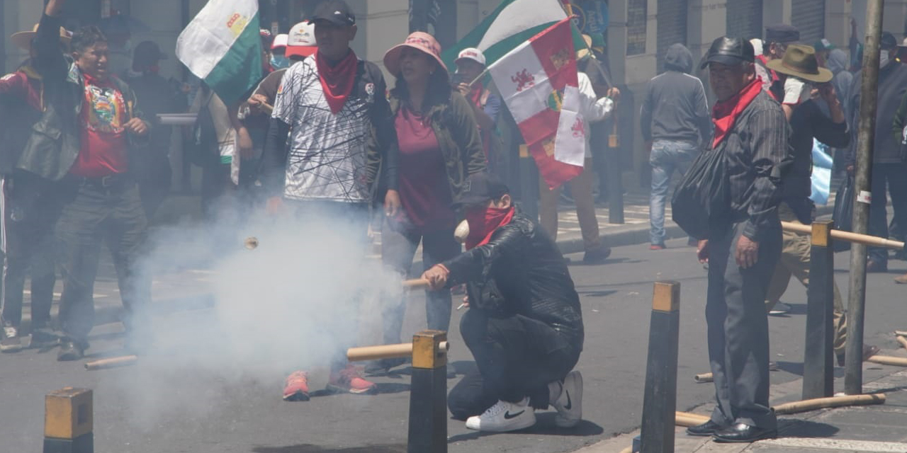 Maestros en protesta en La Paz
