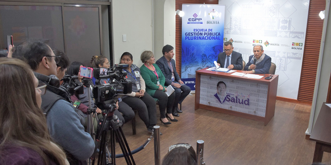 Salud y EGPP lanzan diplomado innovador sobre manejo integral del VIH/SIDA