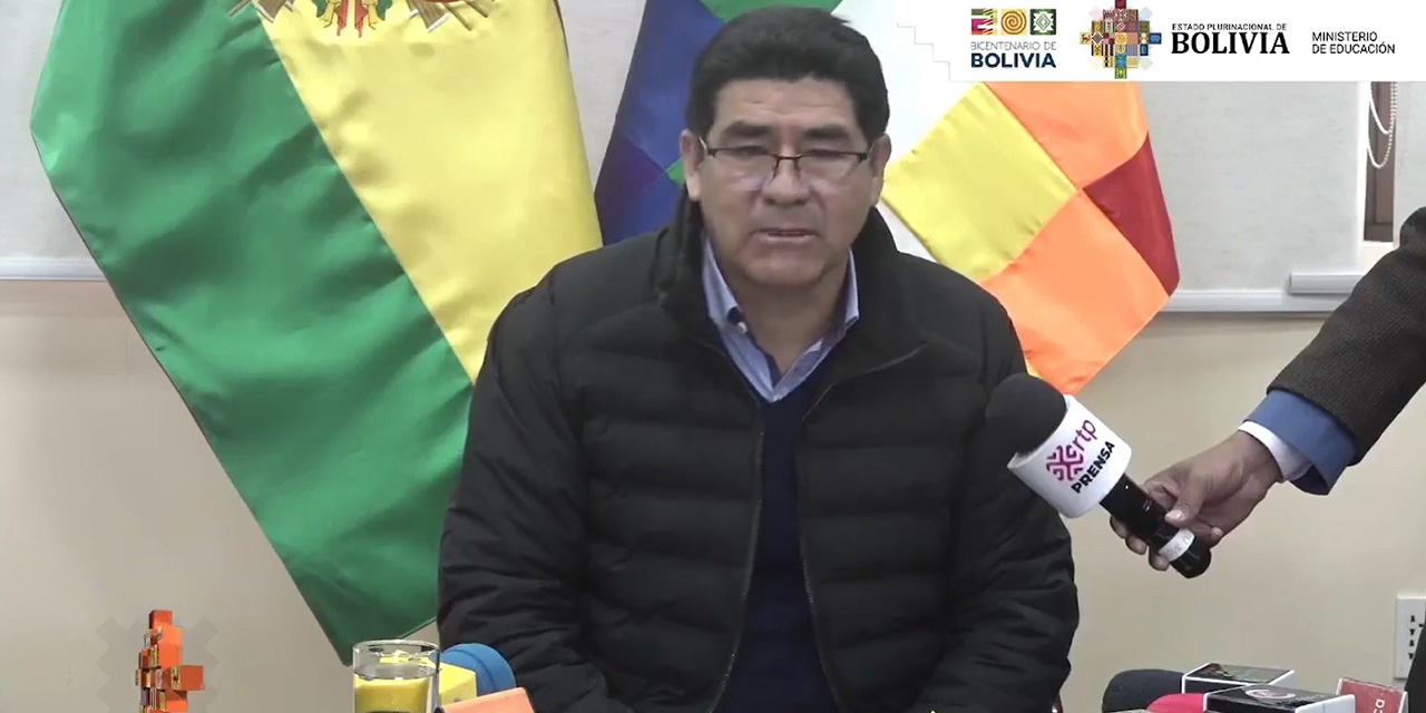 Educación autoriza a instruir clases virtuales en cualquier departamento ante la contaminación ambiental  